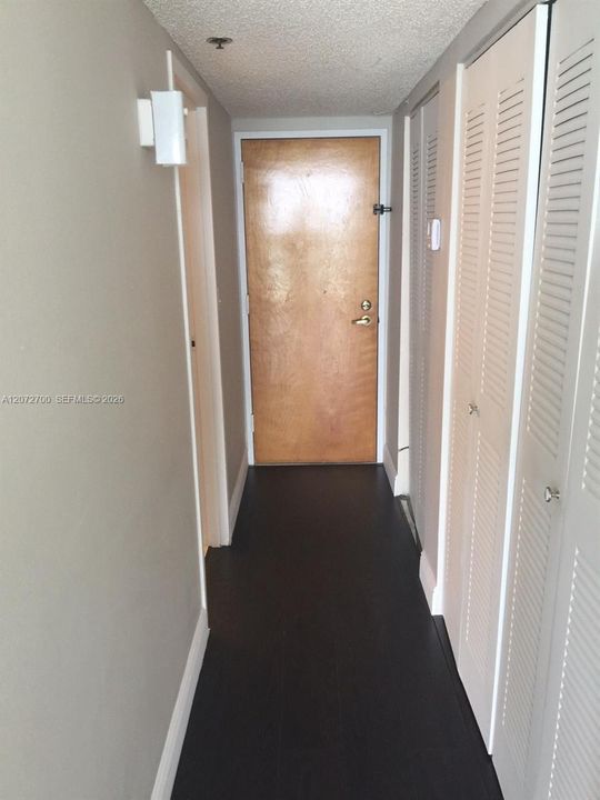 В аренду: $2,800 (2 спален, 2 ванн, 1030 Квадратных фут)