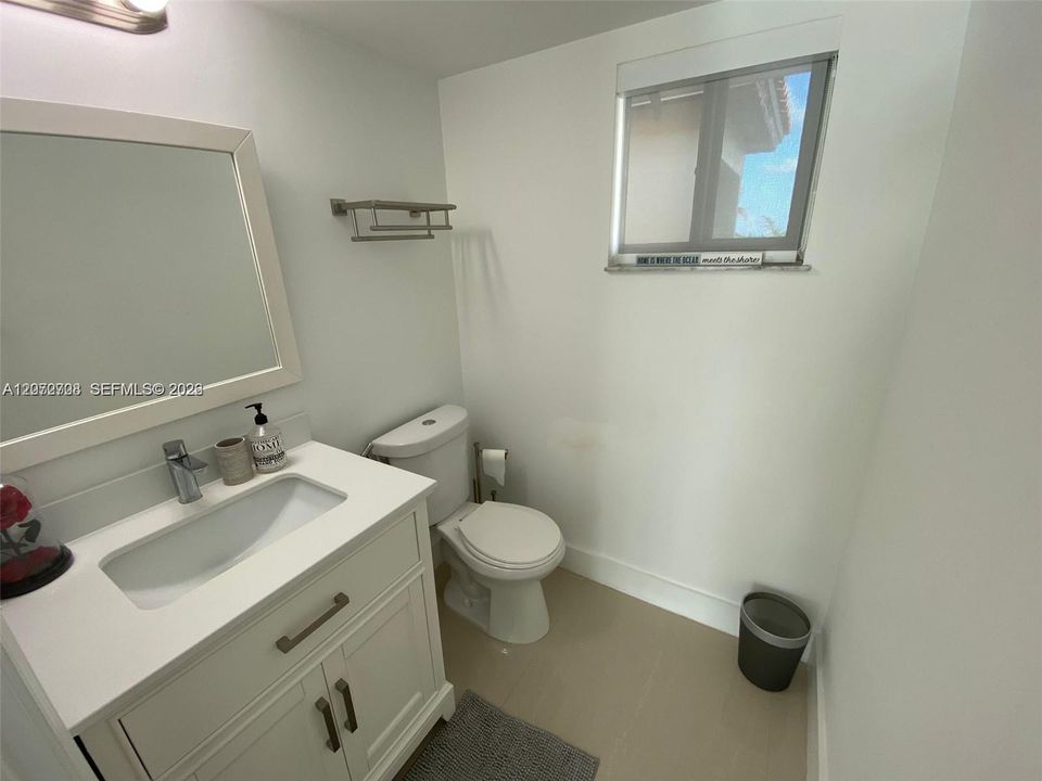 В аренду: $2,500 (1 спален, 1 ванн, 830 Квадратных фут)