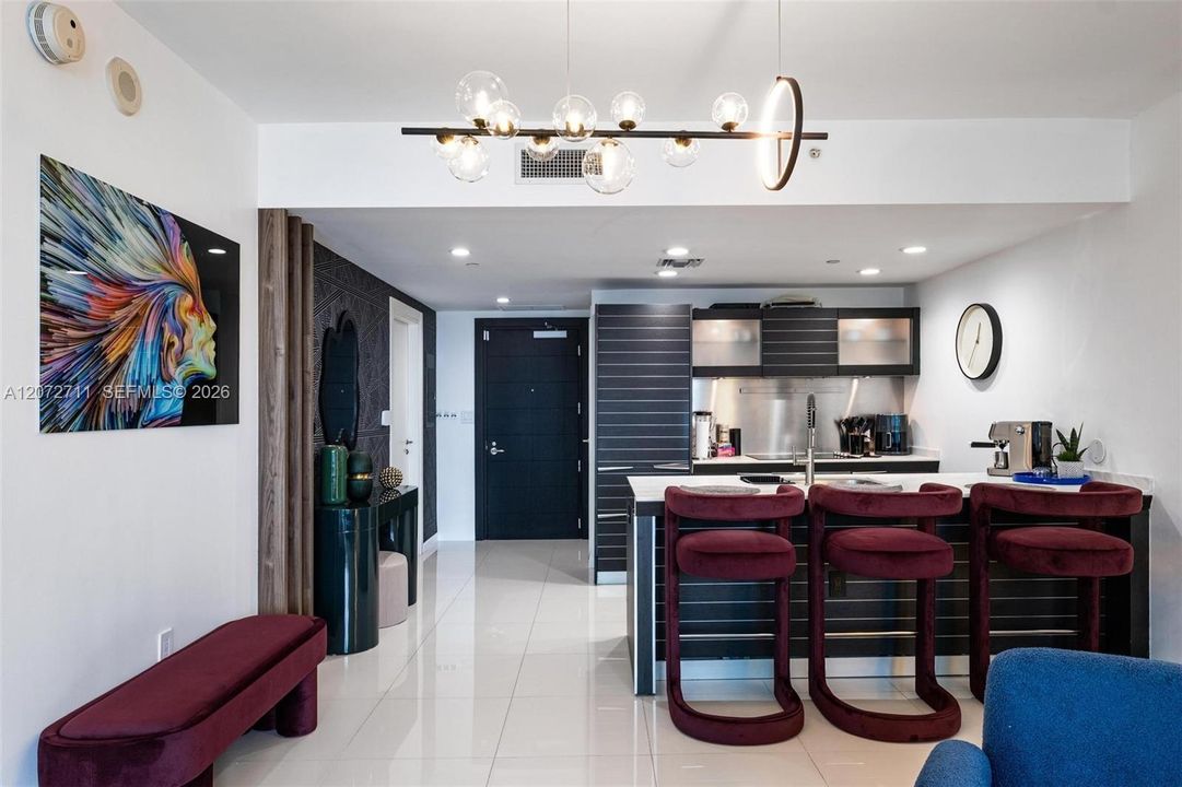 В аренду: $5,200 (1 спален, 1 ванн, 822 Квадратных фут)