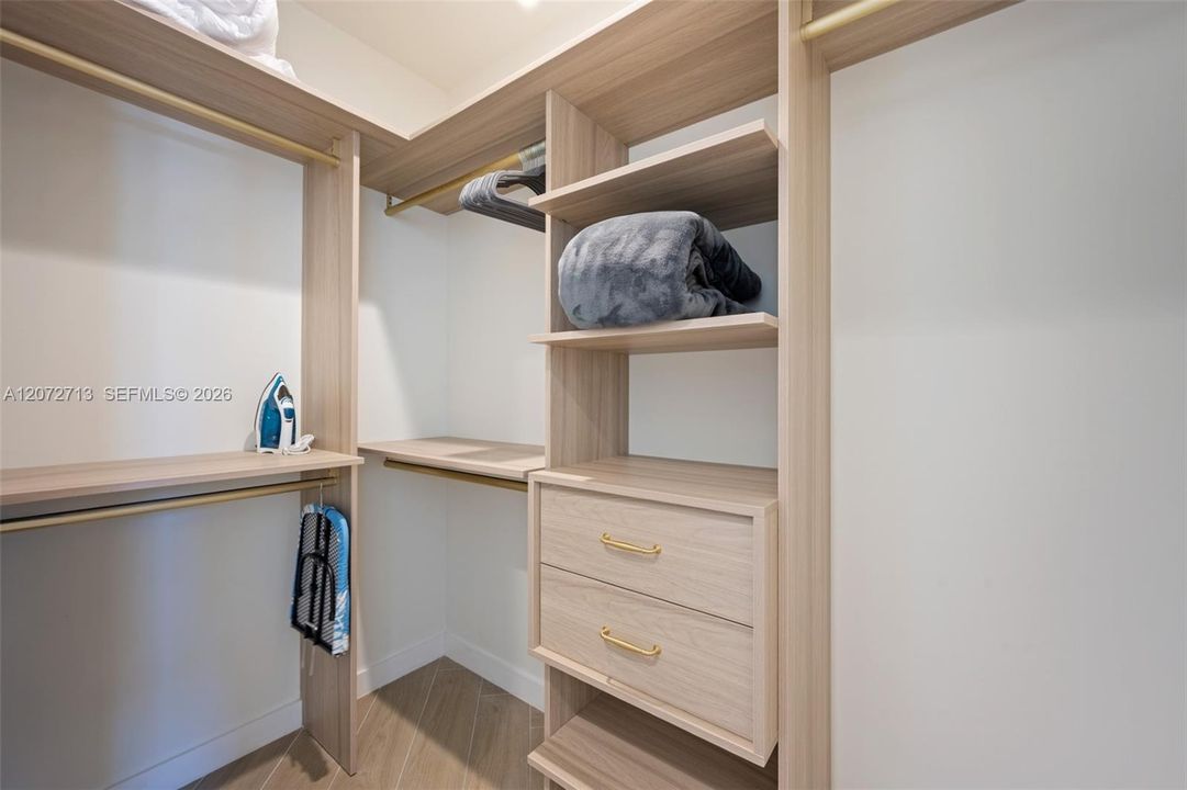 В аренду: $4,150 (1 спален, 1 ванн, 638 Квадратных фут)