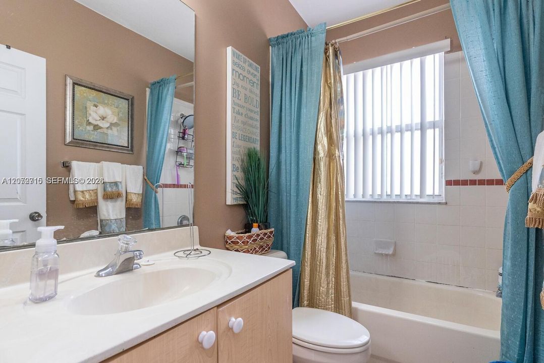 For Rent: $3,400 (4 beds, 3 baths, 2786 Square Feet)