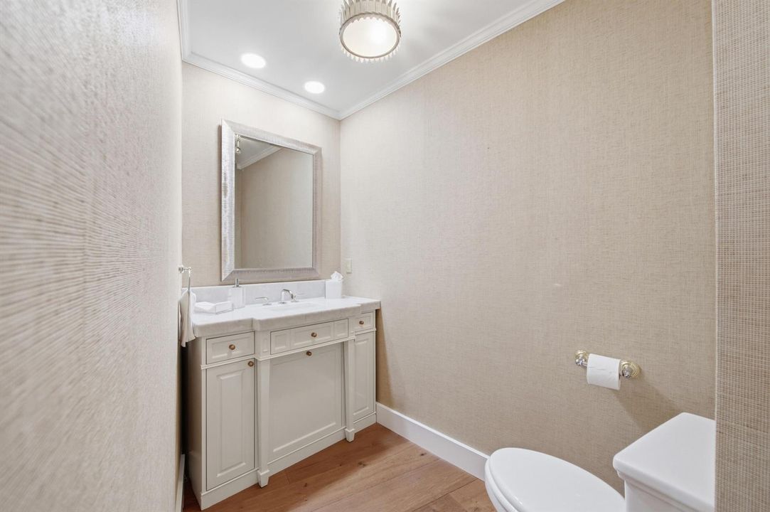 POWDER ROOM