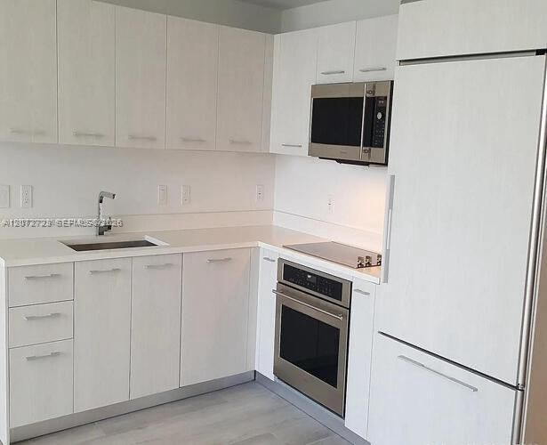 В аренду: $4,250 (1 спален, 2 ванн, 792 Квадратных фут)