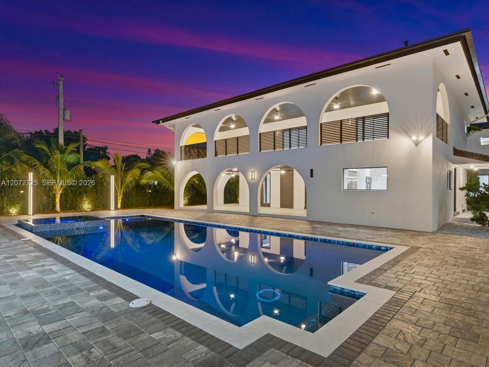 For Sale: $5,499,000 (8 beds, 5 baths, 7061 Square Feet)