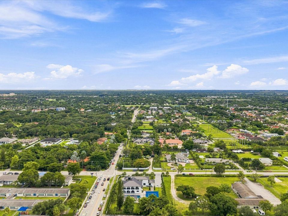 For Sale: $5,499,000 (8 beds, 5 baths, 7061 Square Feet)