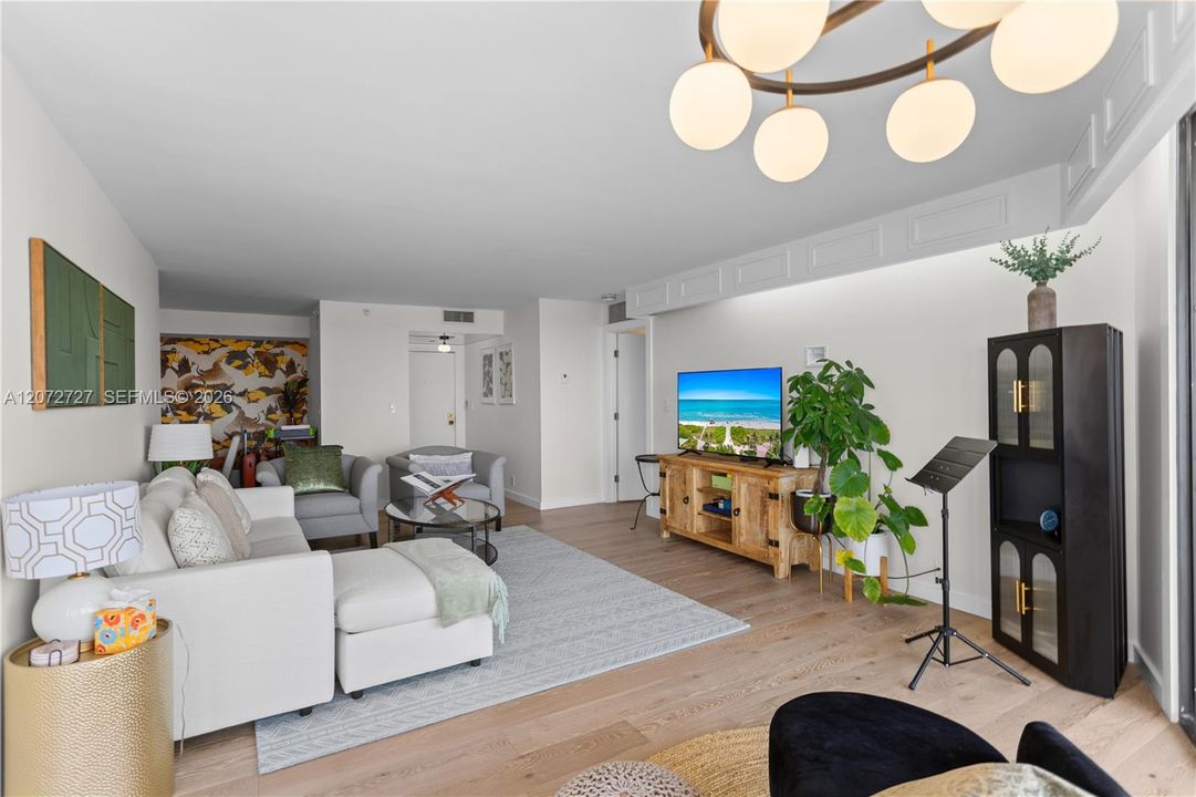 В аренду: $4,300 (2 спален, 2 ванн, 1520 Квадратных фут)