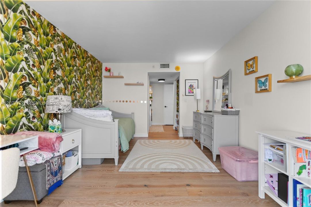 В аренду: $4,300 (2 спален, 2 ванн, 1520 Квадратных фут)