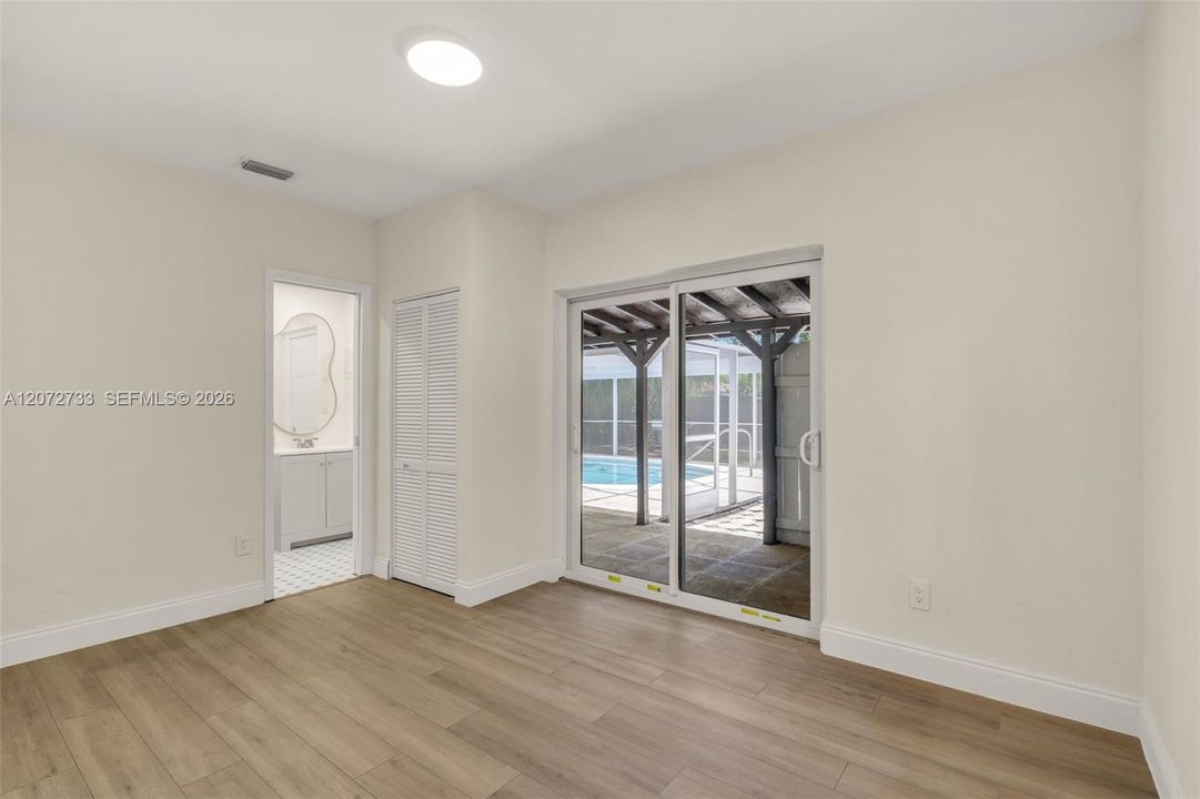 For Sale: $650,000 (3 beds, 2 baths, 1136 Square Feet)