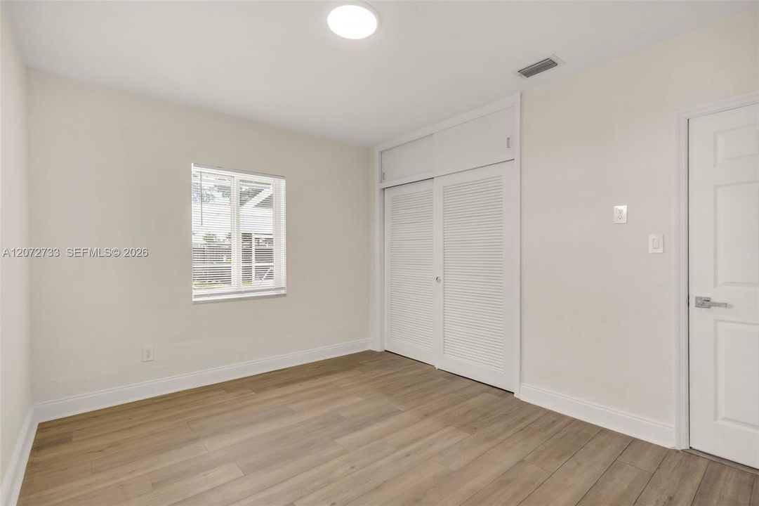 For Sale: $650,000 (3 beds, 2 baths, 1136 Square Feet)