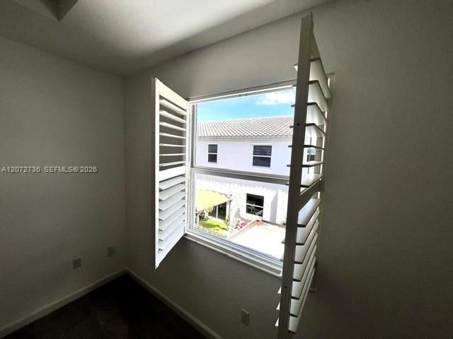 En Venta: $326,000 (3 camas, 2 baños, 1442 Pies cuadrados)