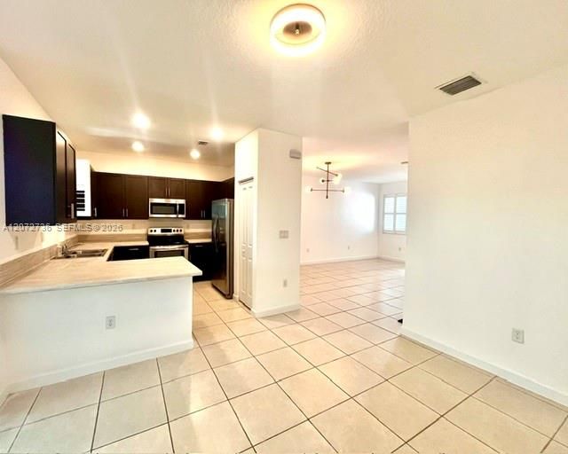 En Venta: $326,000 (3 camas, 2 baños, 1442 Pies cuadrados)