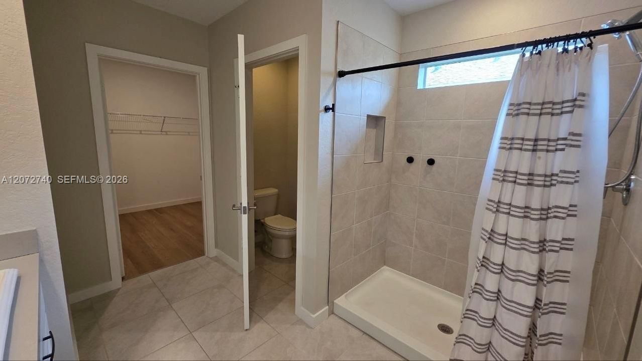 В аренду: $3,500 (4 спален, 2 ванн, 1730 Квадратных фут)