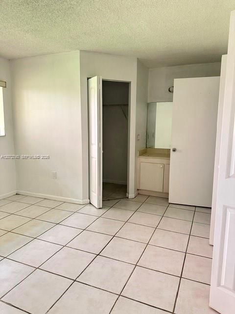 Active With Contract: $2,200 (2 beds, 2 baths, 1090 Square Feet)