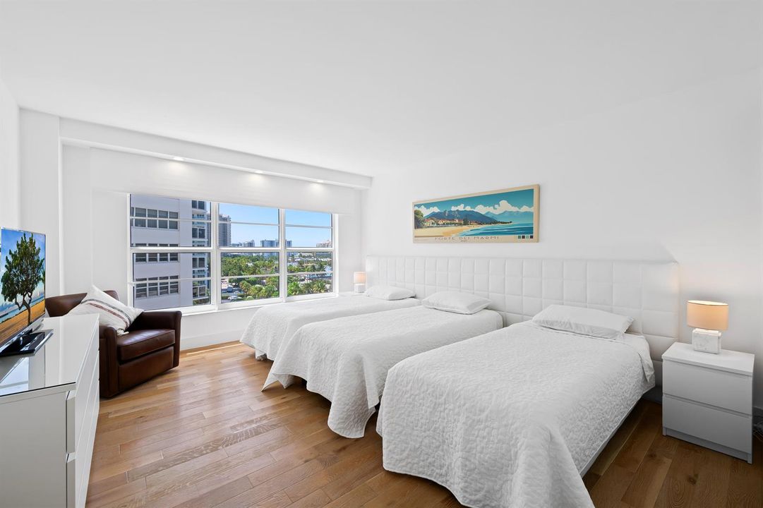 Guest bedroom