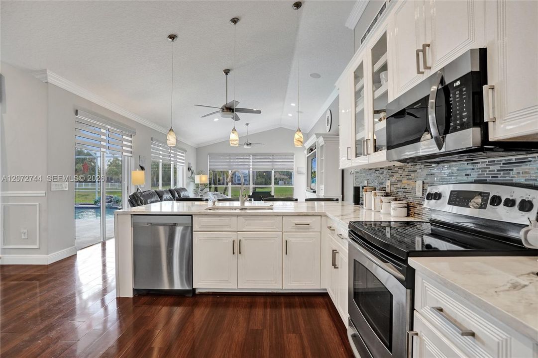 For Sale: $943,800 (4 beds, 3 baths, 2619 Square Feet)