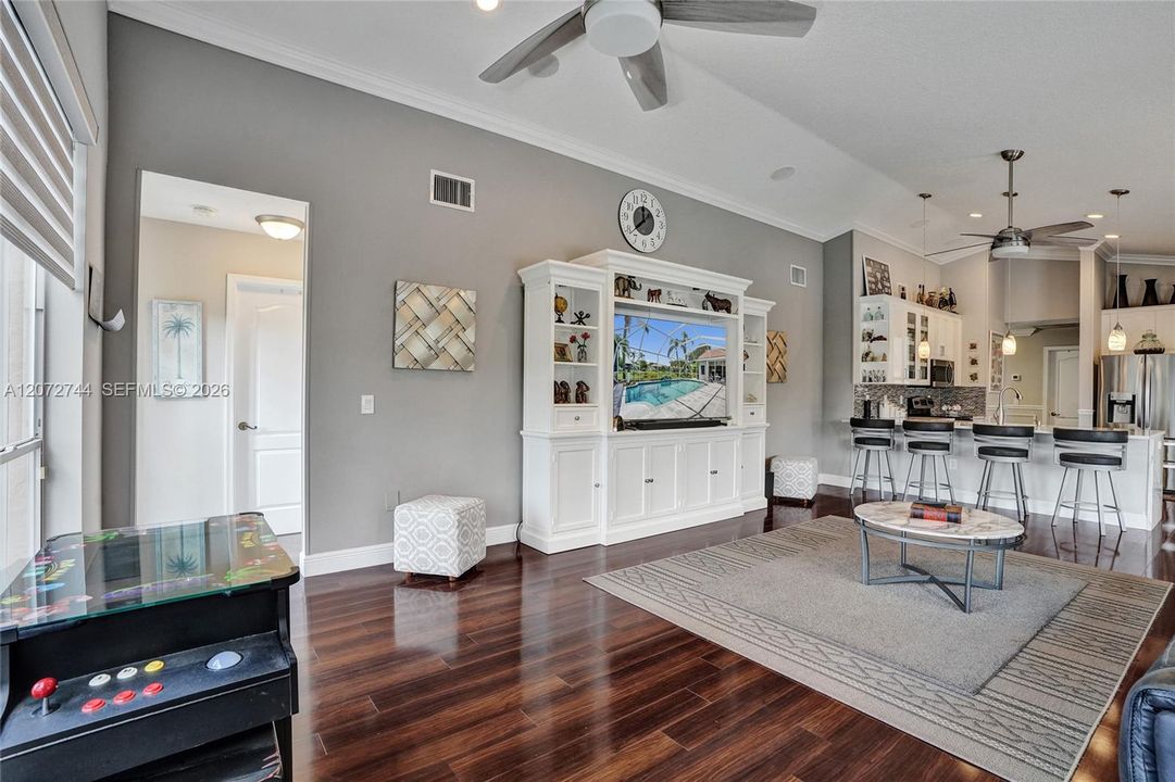 For Sale: $943,800 (4 beds, 3 baths, 2619 Square Feet)