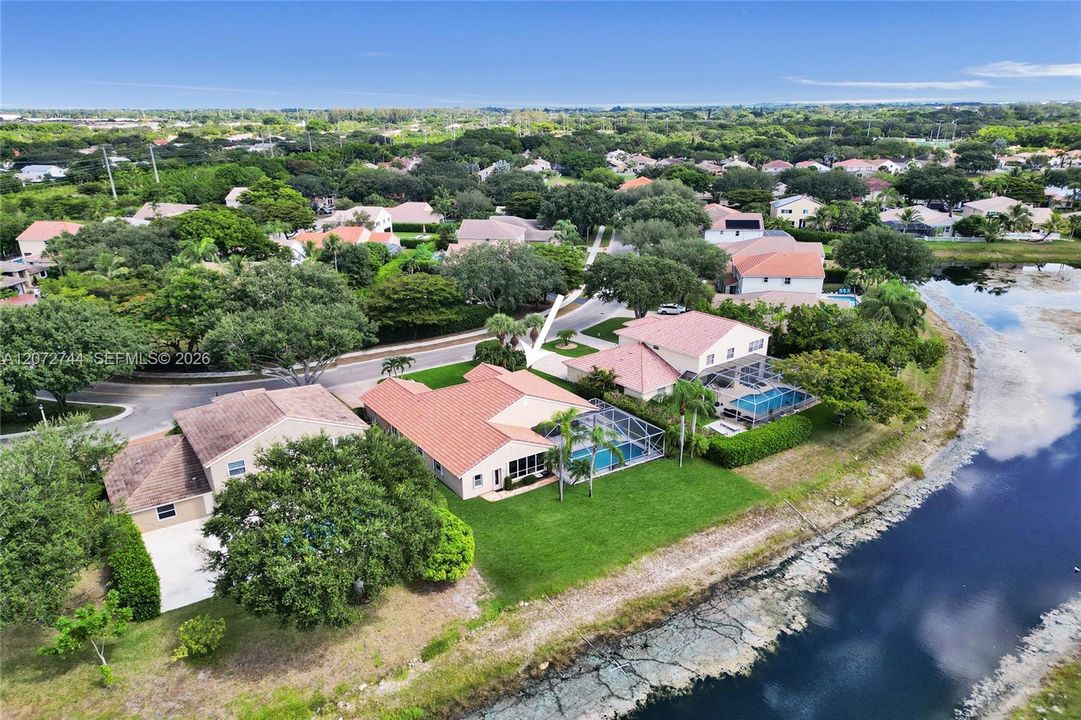 For Sale: $943,800 (4 beds, 3 baths, 2619 Square Feet)