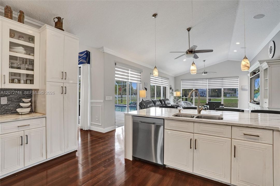 For Sale: $943,800 (4 beds, 3 baths, 2619 Square Feet)