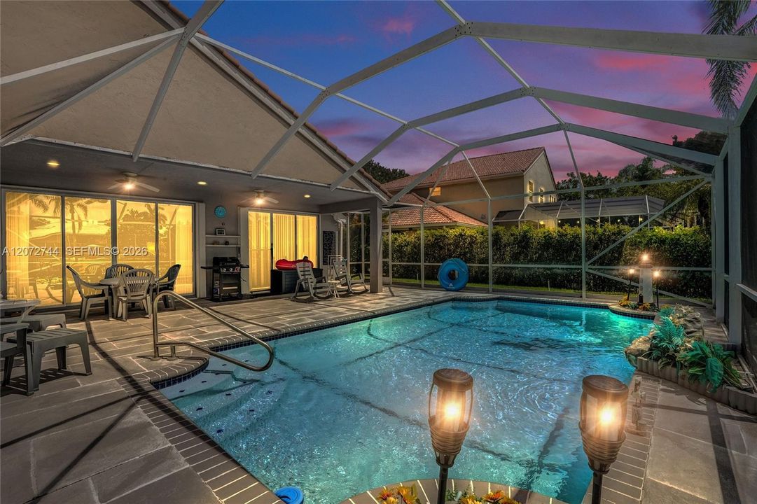 For Sale: $943,800 (4 beds, 3 baths, 2619 Square Feet)