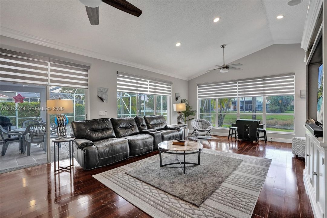 For Sale: $943,800 (4 beds, 3 baths, 2619 Square Feet)