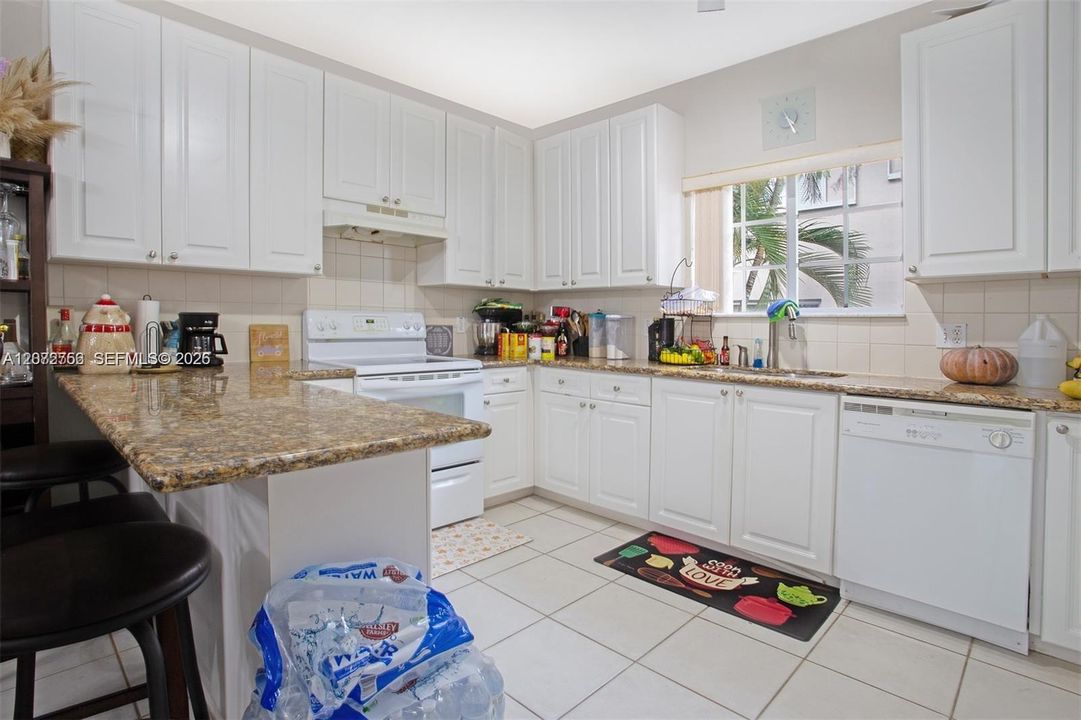 En Venta: $265,000 (2 camas, 2 baños, 1080 Pies cuadrados)