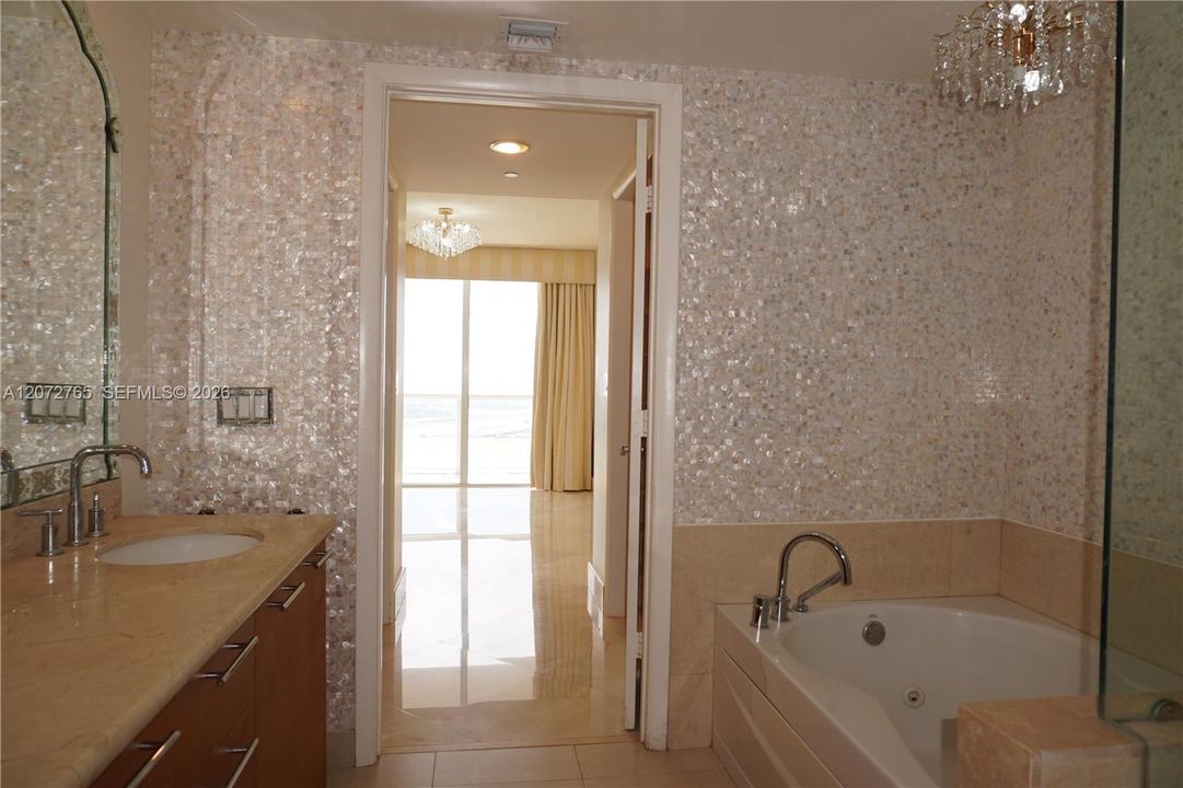 For Rent: $6,500 (3 beds, 2 baths, 1789 Square Feet)
