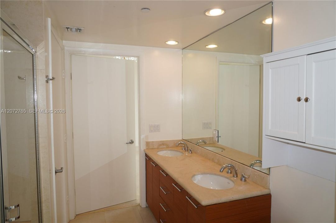 For Rent: $6,500 (3 beds, 2 baths, 1789 Square Feet)