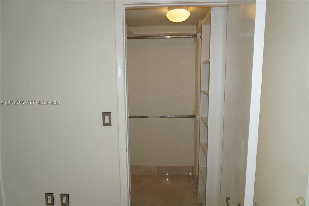 For Rent: $6,500 (3 beds, 2 baths, 1789 Square Feet)