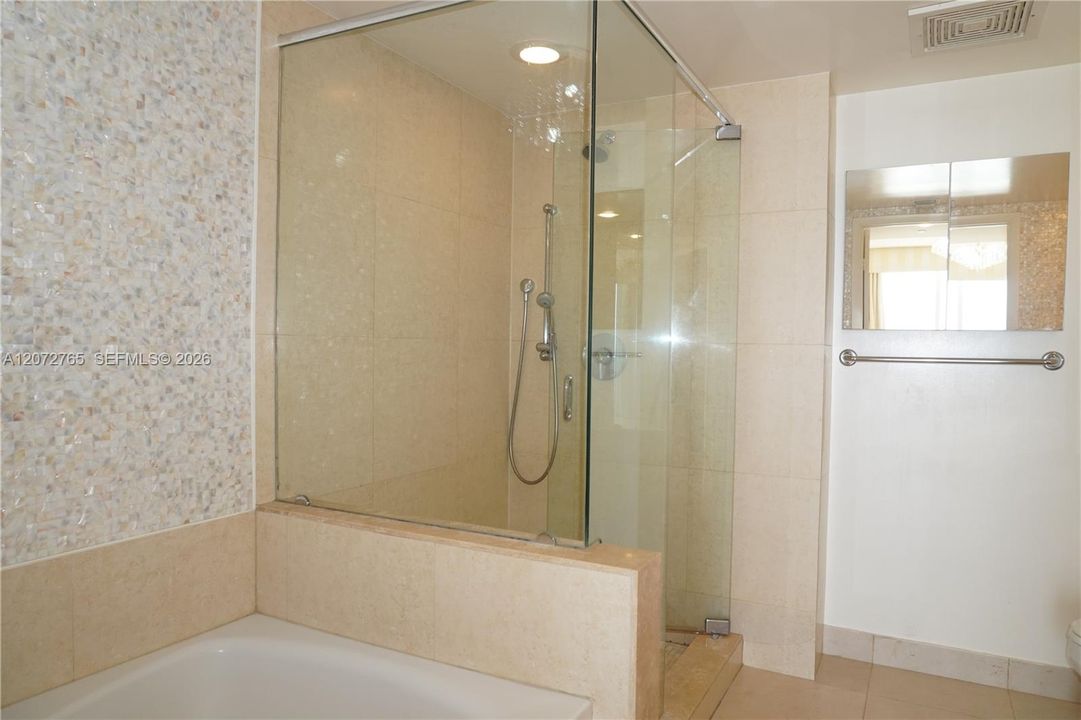 For Rent: $6,500 (3 beds, 2 baths, 1789 Square Feet)