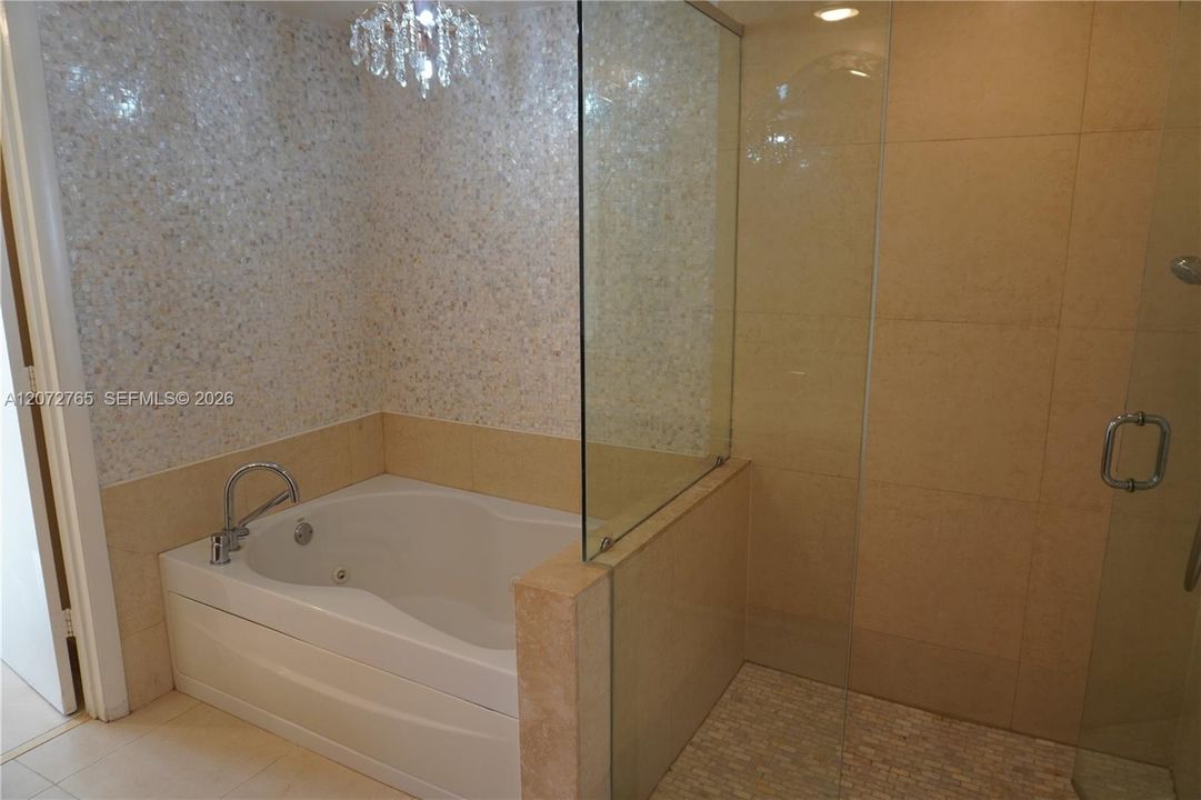 For Rent: $6,500 (3 beds, 2 baths, 1789 Square Feet)