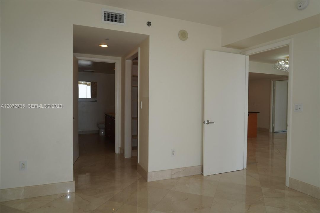 For Rent: $6,500 (3 beds, 2 baths, 1789 Square Feet)