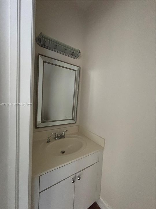 В аренду: $3,200 (3 спален, 2 ванн, 1790 Квадратных фут)