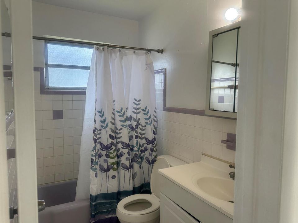 10 Bathroom