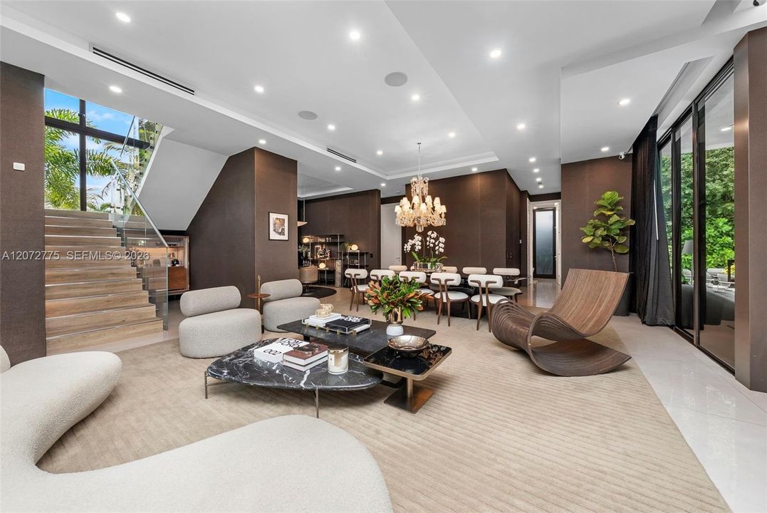 For Sale: $4,099,000 (5 beds, 4 baths, 3360 Square Feet)