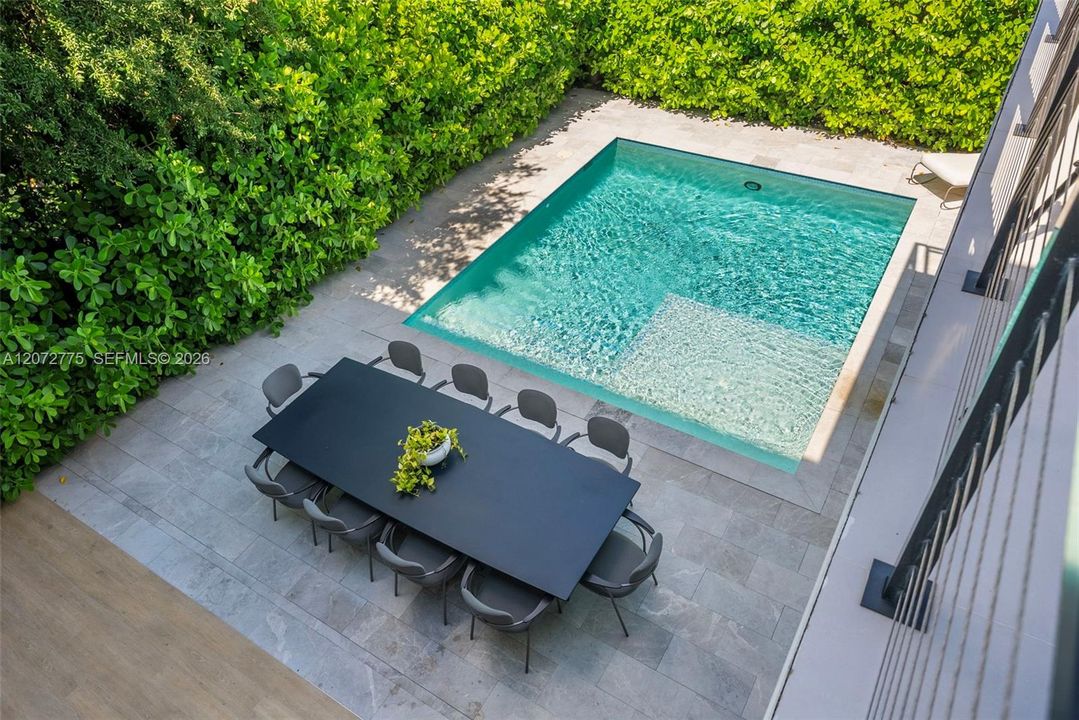 For Sale: $4,099,000 (5 beds, 4 baths, 3360 Square Feet)