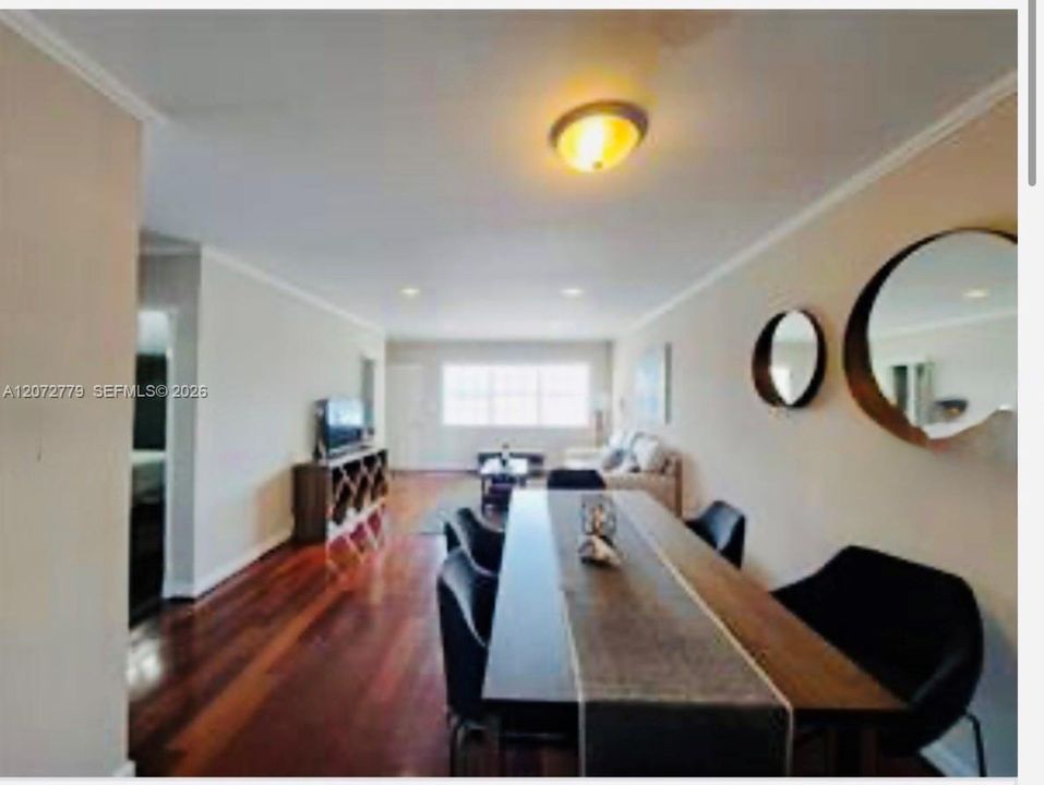 For Rent: $2,500 (2 beds, 2 baths, 1090 Square Feet)