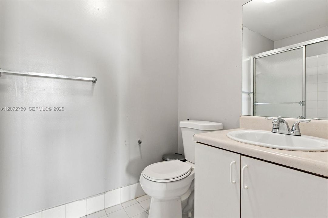 For Sale: $240,000 (2 beds, 2 baths, 1183 Square Feet)