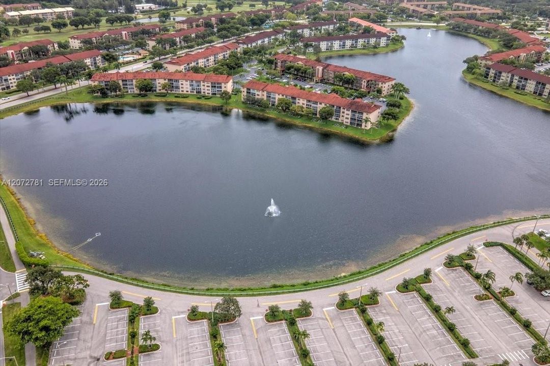 For Rent: $1,850 (1 beds, 1 baths, 1045 Square Feet)