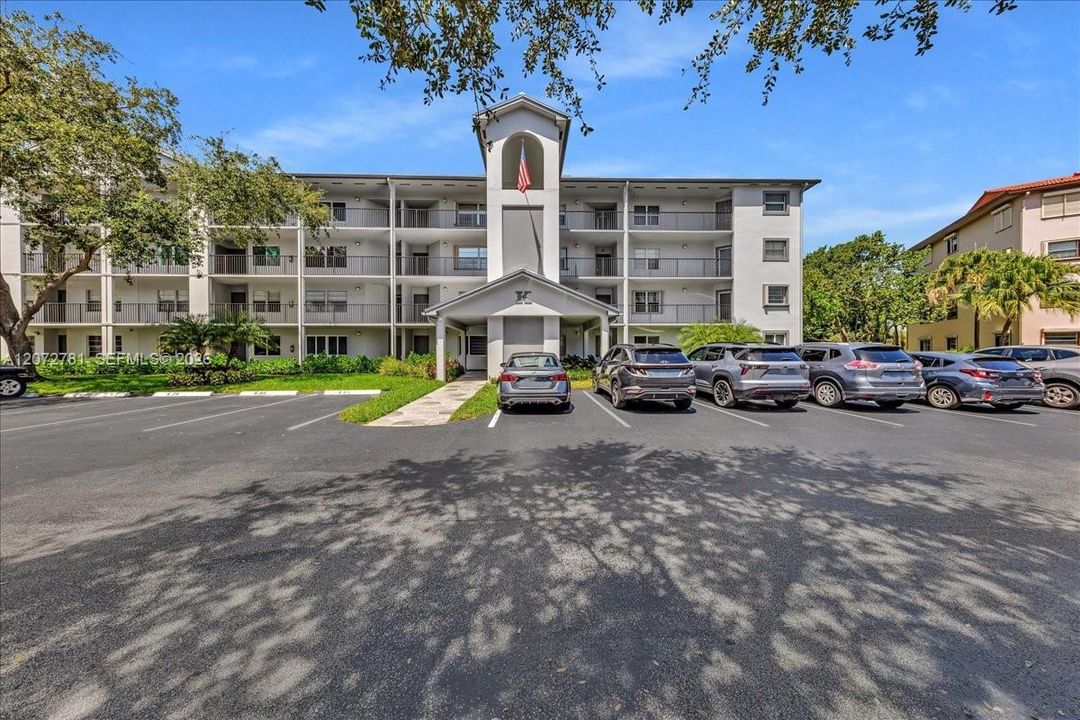 For Rent: $1,850 (1 beds, 1 baths, 1045 Square Feet)