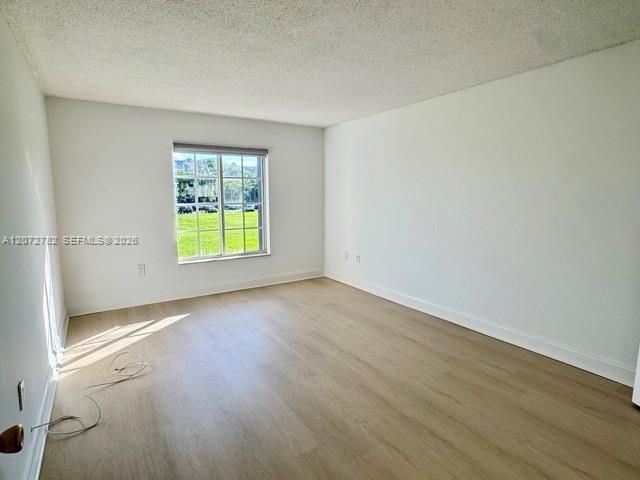 В аренду: $1,800 (1 спален, 1 ванн, 810 Квадратных фут)