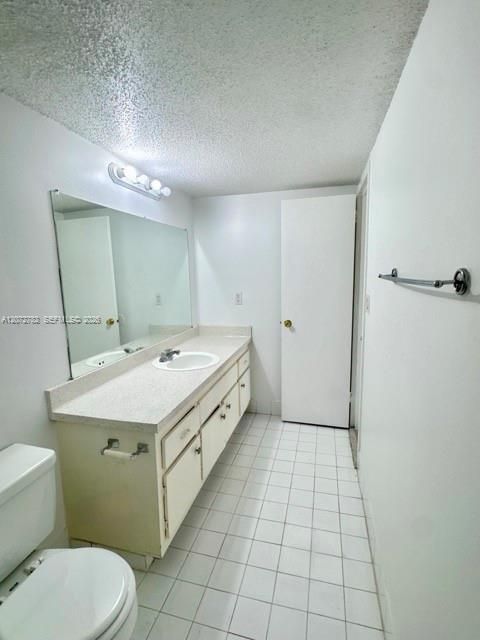 В аренду: $1,800 (1 спален, 1 ванн, 810 Квадратных фут)