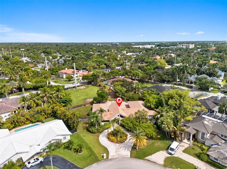 For Sale: $1,699,000 (5 beds, 4 baths, 3883 Square Feet)