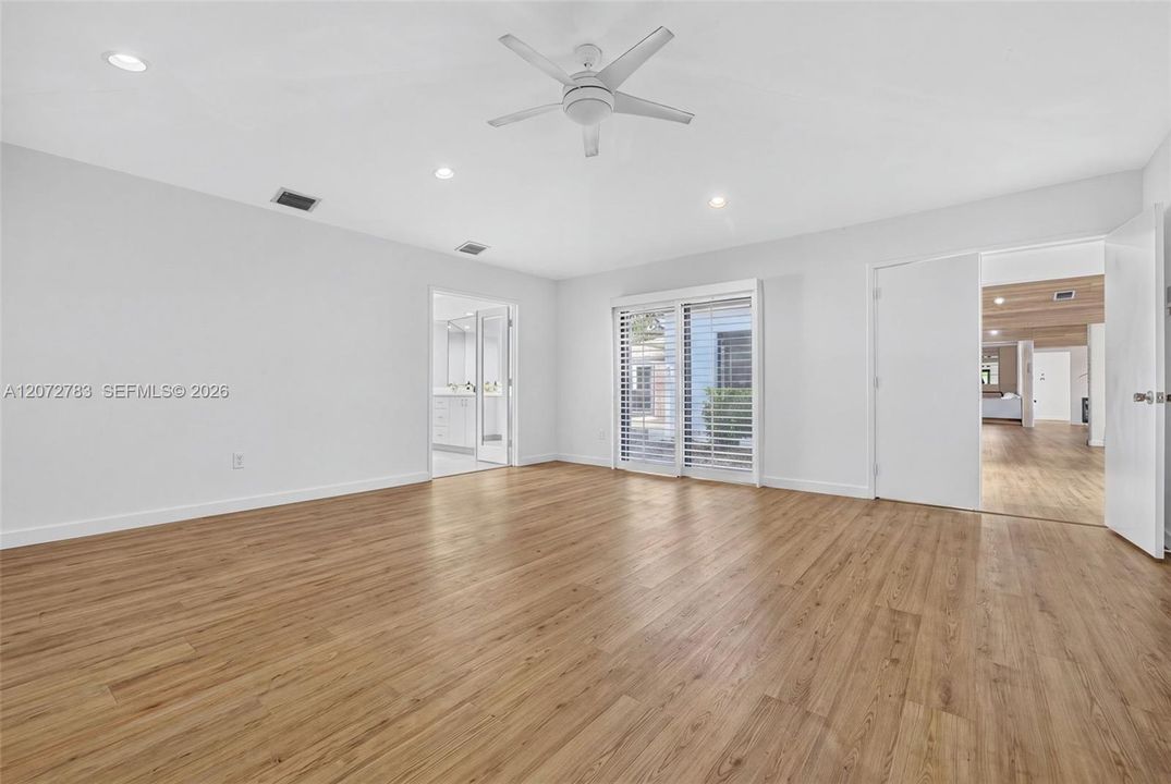 For Sale: $1,699,000 (5 beds, 4 baths, 3883 Square Feet)