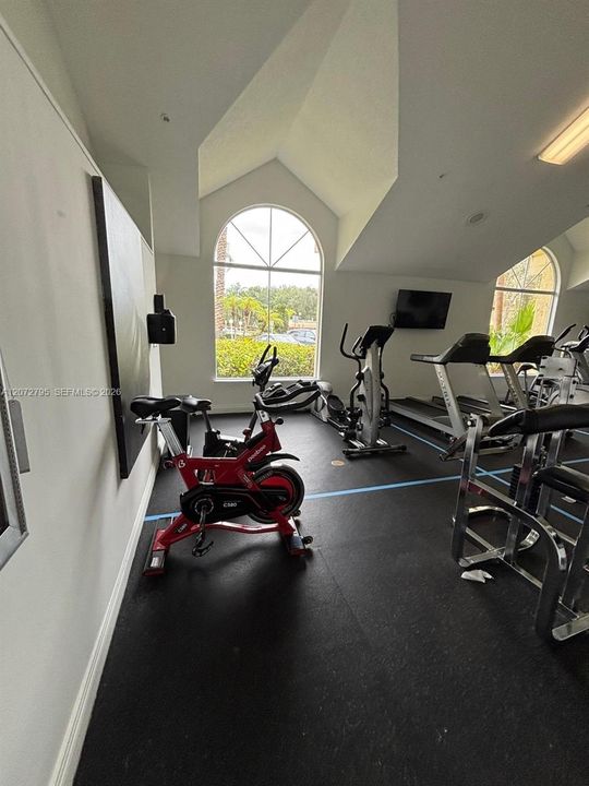 Activo con contrato: $1,690 (1 camas, 1 baños, 743 Pies cuadrados)