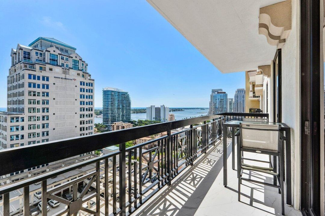 30 foot terrace ocean views!