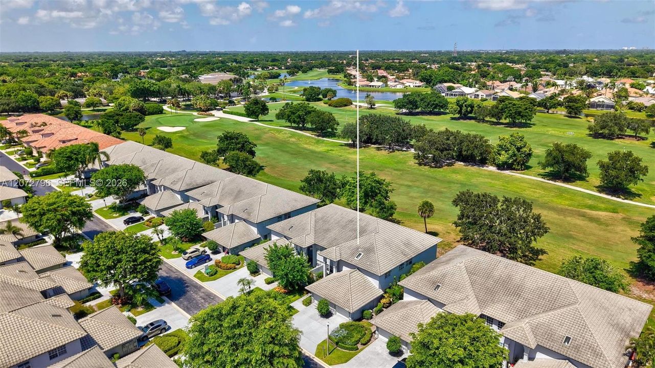 For Sale: $350,000 (2 beds, 2 baths, 1952 Square Feet)