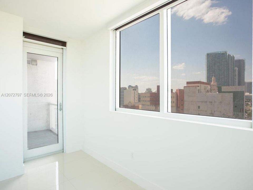 В аренду: $4,500 (2 спален, 2 ванн, 1474 Квадратных фут)