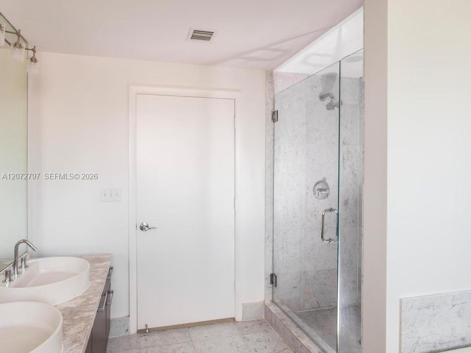 В аренду: $4,500 (2 спален, 2 ванн, 1474 Квадратных фут)