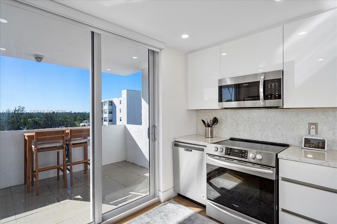 For Rent: $3,750 (3 beds, 2 baths, 1450 Square Feet)
