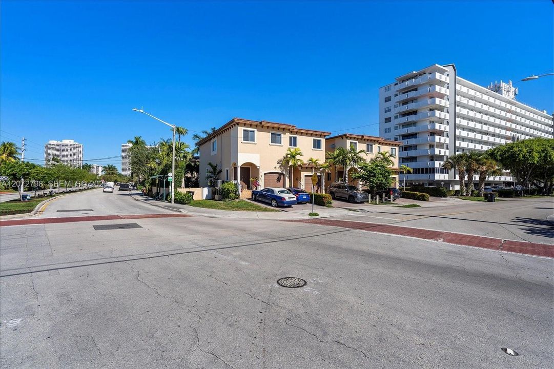 For Rent: $3,750 (3 beds, 2 baths, 1450 Square Feet)